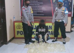 Polisi Amankan Karung Berisi Barang Haram dari Pria Asal Luwuk Ini