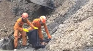 Tim SAR Temukan Potongan Tubuh Korban Longsor PETI Buranga