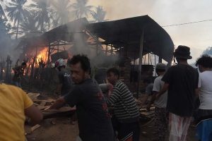 Enam Bangunan Semi Permanen di Palu Ludes Terbakar