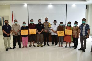 BNPT dan LPSK Berikan Bantuan Kepada Keluarga Korban MIT