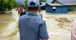Camat di Parigi Moutong Ini ‘Nangis’, Saat Tahu 50 Rumah Warganya Terendam Banjir