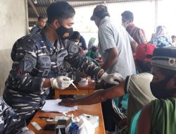 Vaksin Covid TNI AL Palu untuk Masyarakat Maritim