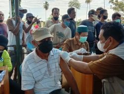 Warga Siniu Banjiri Kegiatan Vaksinasi Massal
