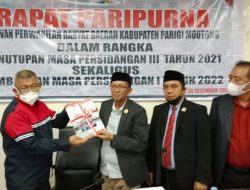 Bupati Samsurizal Hadiri Sidang Paripurna DPRD Parimo