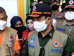 Tinjau Lokasi Banjir Torue, Kepala BNPB Serahkan Rp250 Juta