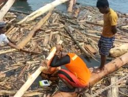 Tim SAR Temukan HP di Pencarian Korban Banjir Torue