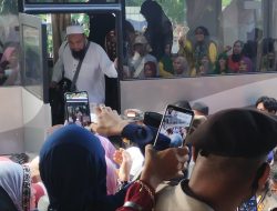 Kemenag Parimo Gelar Penyambutan 75 Jemaah Haji