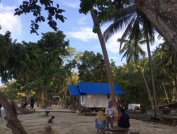 Keunikan Rakata Beach Parimo, Berwisata sambil Belajar