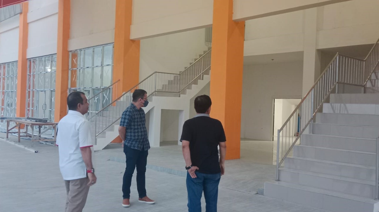 Pengurus Pusat PBVSI Tinjau GOR Parimo