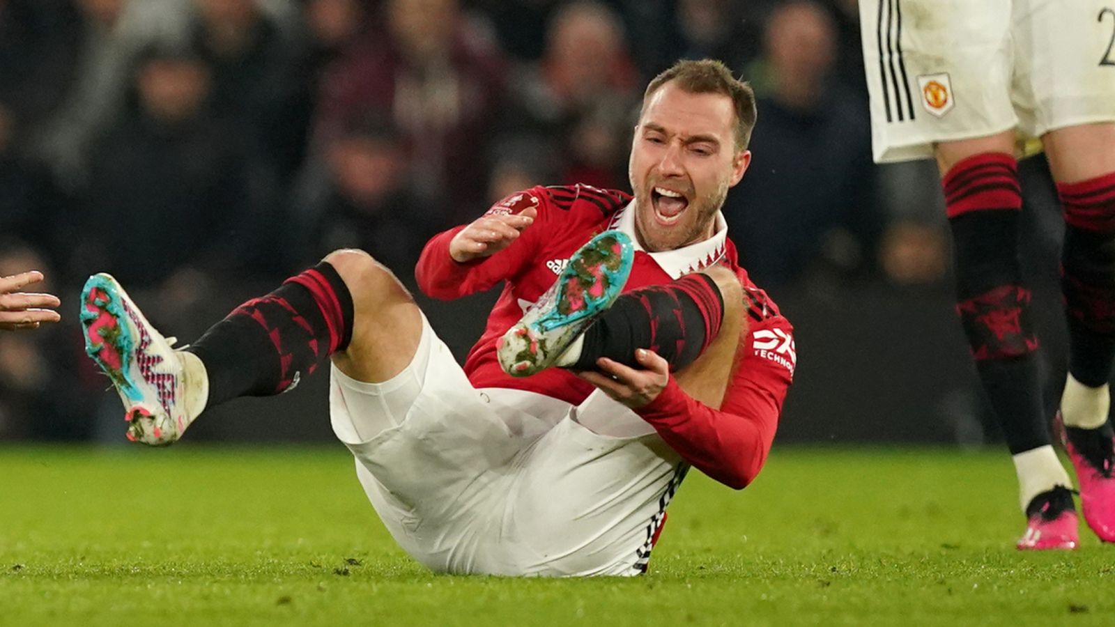 Cedera Memaksa Eriksen Absen Tiga Bulan Bela MU