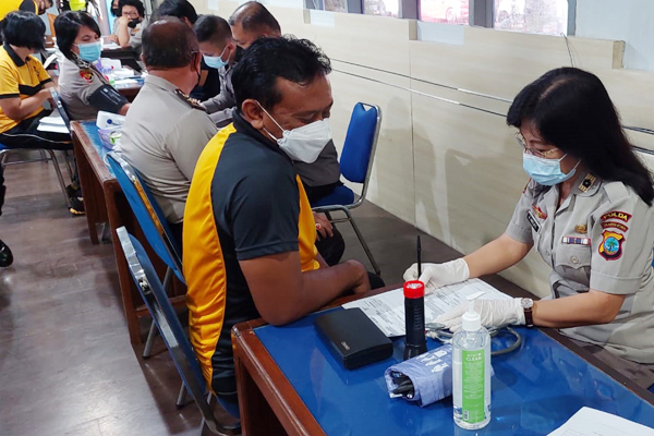 Personel Polres Poso Jalani Pemeriksaan Kesehatan Berkala