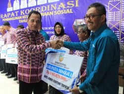 Wagub Sulteng Salurkan Bantuan Sosial