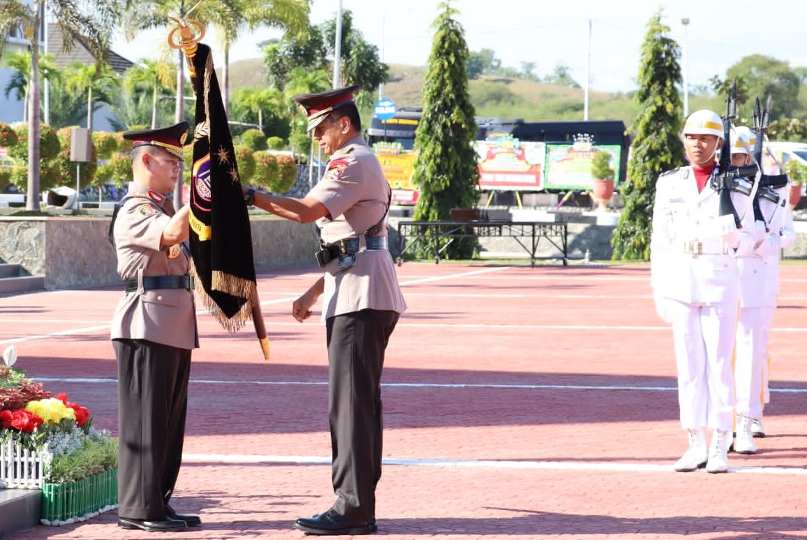 Jabatan Kapolda Sulteng Diserah Terimakan