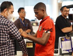 Pemain Timnas U-20 Kompak Kenakan Pita Hitam