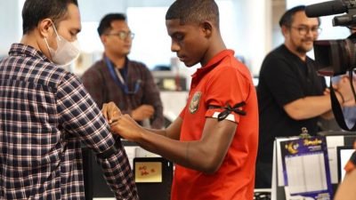 Pemain Timnas U-20 Kompak Kenakan Pita Hitam