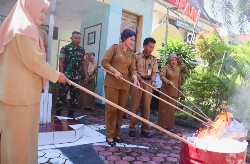 Pemda Parigi Moutong Musnahkan 1000 Arsip Inaktif