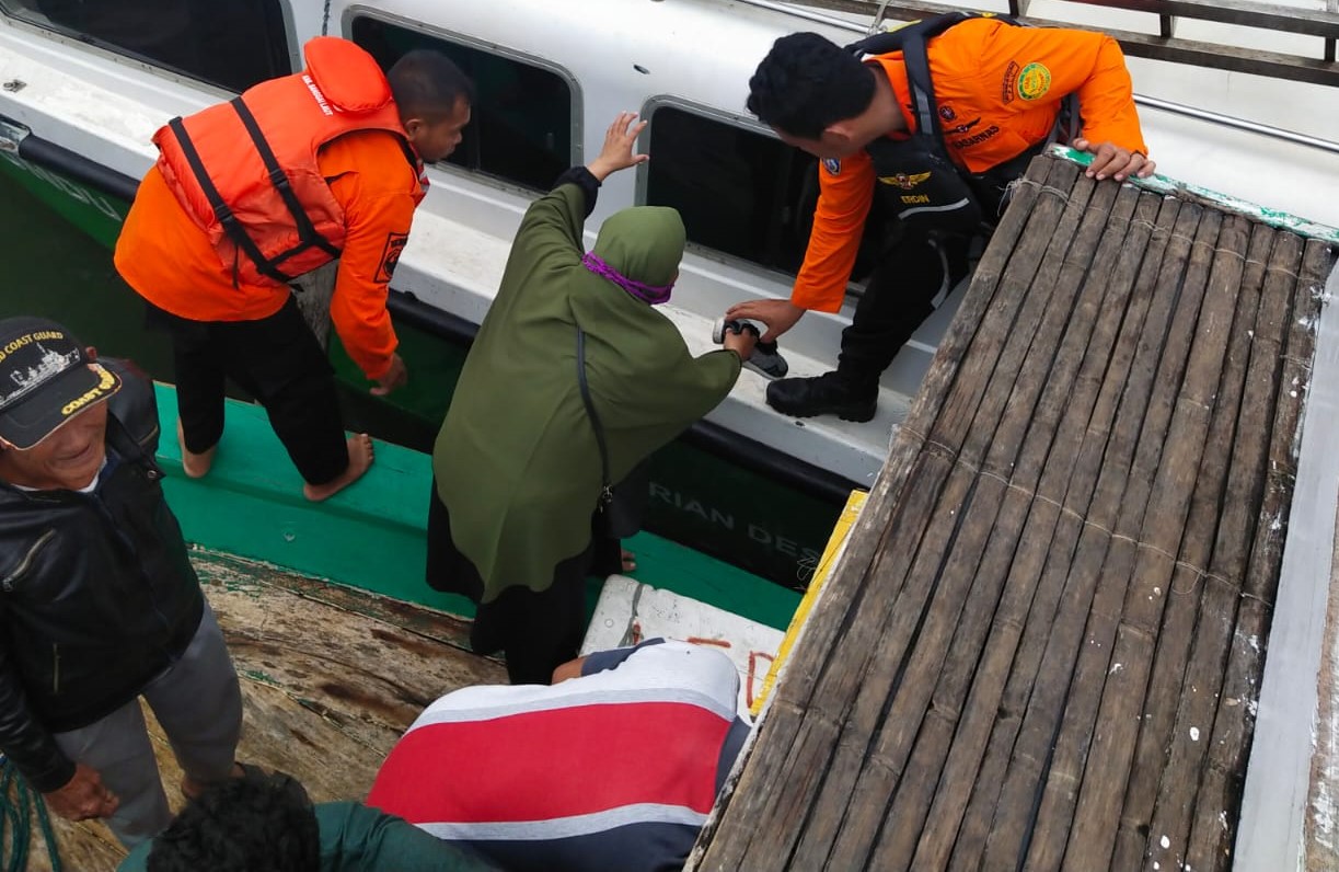 20 Penumpang Kapal di Banggai Laut Dievakuasi