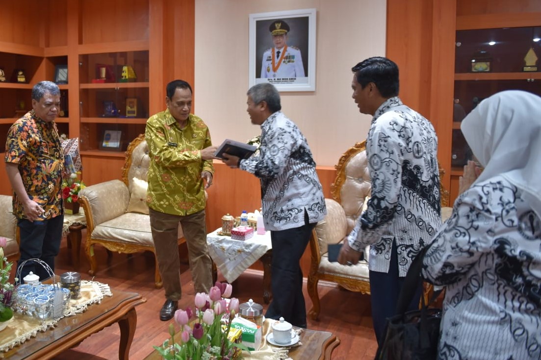Konferensi Kerja Provinsi PGRI Sulteng Dipusatkan di Buol