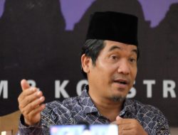 Ray Rangkuti: Bawaslu Tidak Mampu Awasi Cawe-Cawe Presiden