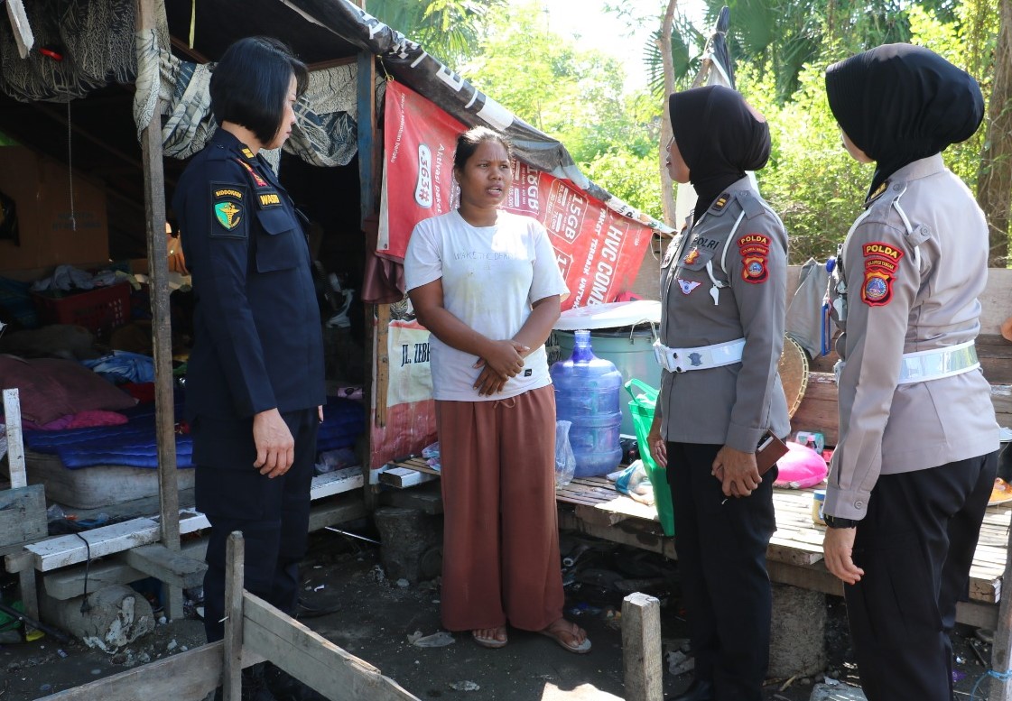 Polwan Polda Sulteng Gelar Bakti Kesehatan di Hari Jadi ke-75