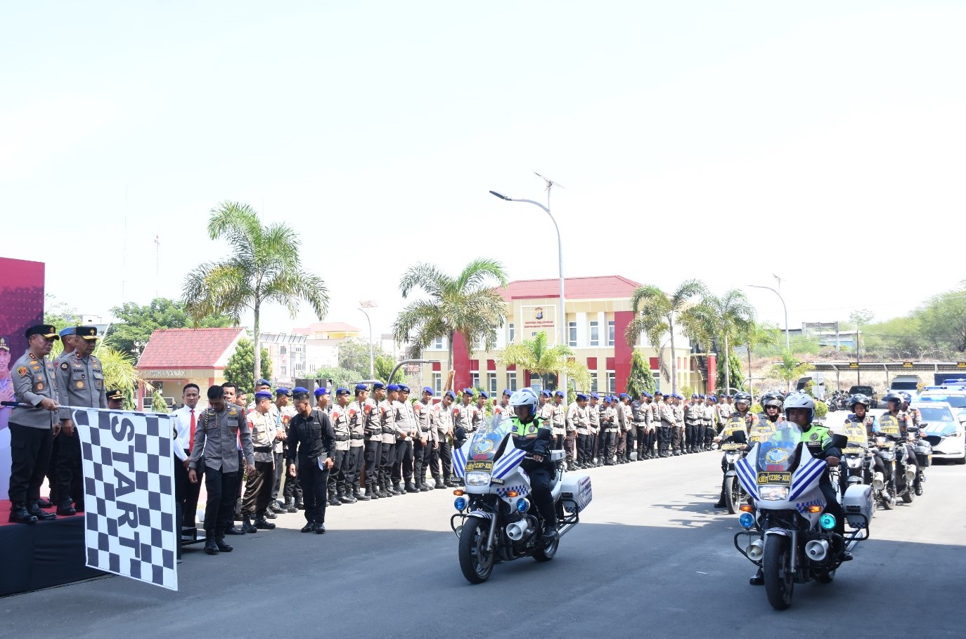 Polda Sulteng Salurkan 8000 Paket Sembako Memperingati 32 Tahun AKABRI