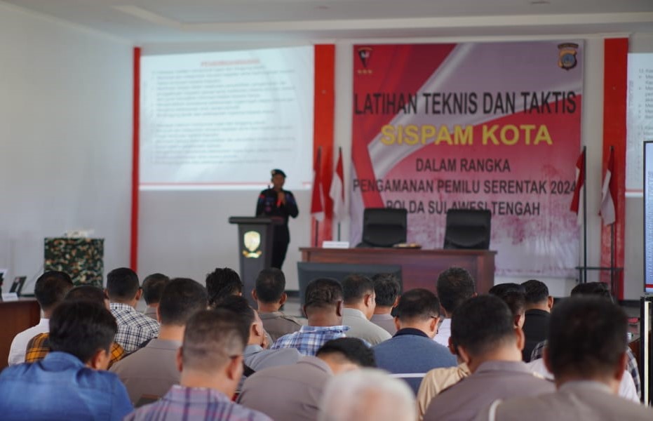 Polda Sulteng Menggelar pembekalan Latihan Teknis dan Taktis Sispamkota Jelang Pemilu 2024