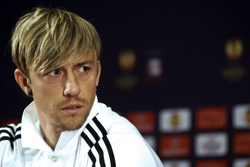 Legenda Real Madrid Guti Malu-Malu Negosiasi untuk Latih Sevilla