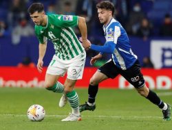 Mulai Ragukan Skuadnya, Erik Ten Hag Minta MU Datangkan Bintang Tengah Real Betis