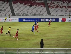 Erick Thohir Sayangkan Buruknya Kondisi Rumput Lapangan SUGBK