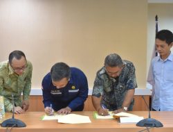 Pemprov Sulteng Terima Dua Unit PLTS Atap dari Kementerian ESDM