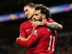 Liverpool Konfirmasi Nunez dan Salah Berpeluang Tampil di Final Piala Liga Besok