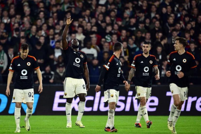 Lukaku Bawa Roma Tahan Imbang Feyenoord di Playoff Liga Europa