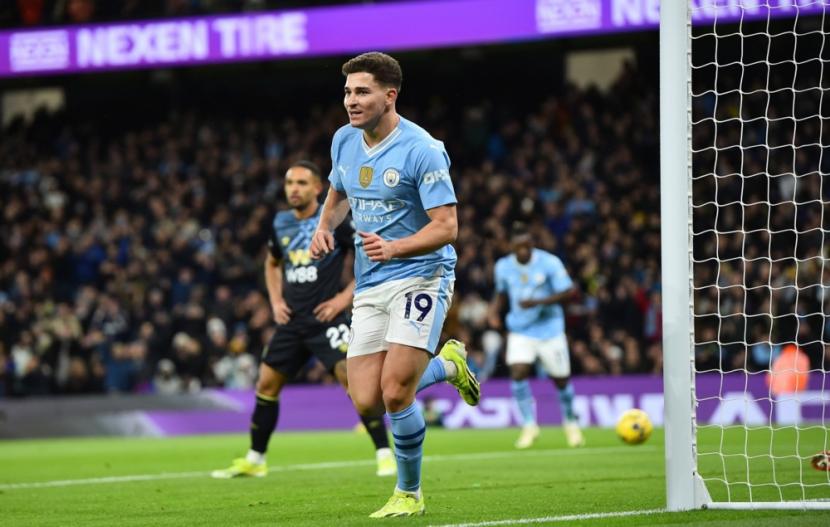 Cetak Dua Gol dalam Kemenangan City, Rekan Setim Lionel Messi Ini Dipuji Guardiola