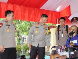 Kapolda Sulteng Bagikan Sembako dan Kursi Roda Bagi Penyandang Disabilitas