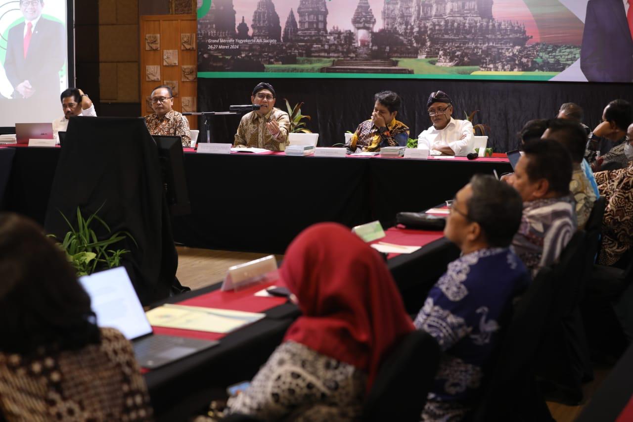 Mendes PDTT Sebut Pemdes Masih Kebingungan Kelola Dana Desa