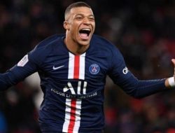 Enrique tak Peduli Sikap Mbappe Ketika Ditarik Keluar Lawan Marseille