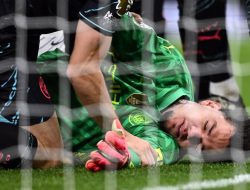 Cedera Mata, Ederson Absen dalam Dua Laga Terakhir Man City Musim Ini