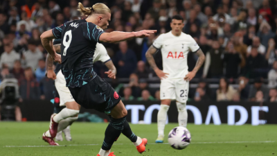Kalahkan Tottenham, Man City di Ambang Juara Liga Primer Inggris