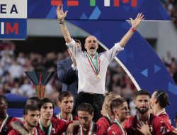 Resmi Berpisah, AC Milan Ucapkan Terima Kasih kepada Stefano Pioli