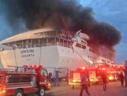 KM Umsini Terbakar di Pelabuhan Makassar, Begini Kronologinya