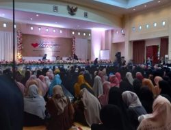 Tausyiah Ustadzah Halimah Alaydrus di Parigi Moutong Menginspirasi Ribuan Wanita