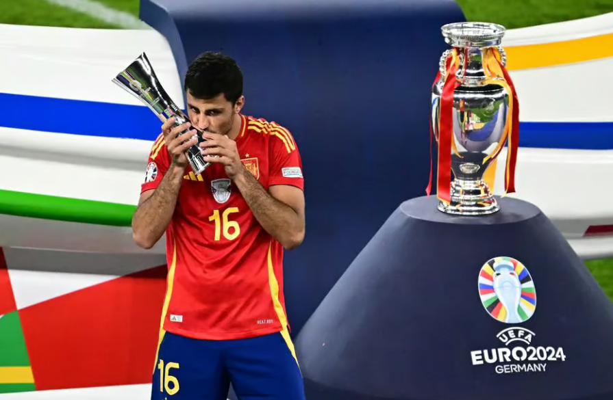 Rodri: Pesepak Bola Spanyol Layak Dapat Ballon d'Or Setelah Juara Euro 2024