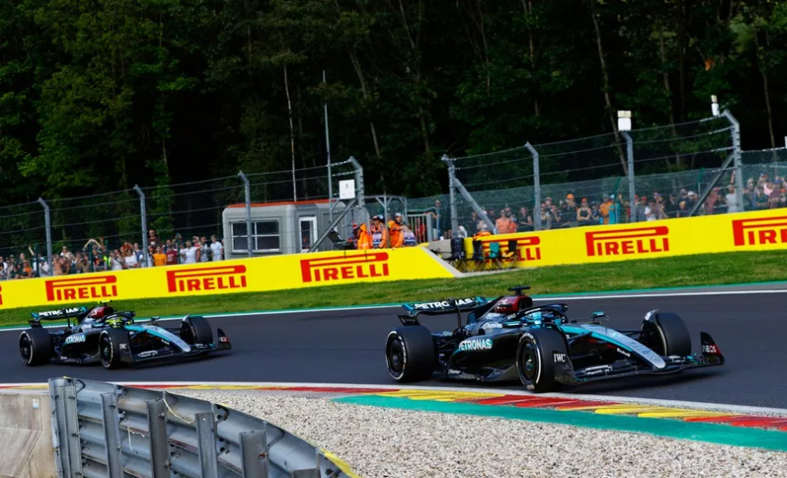 Mercedes Minta Maaf atas Dicabutnya Kemenangan Russell