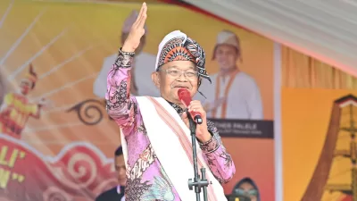 Gubernur Sulteng Beri Dukungan Pembangunan Rumah Adat Suku Toraja di Morowali Utara
