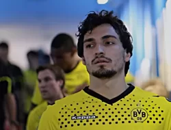 Mats Hummels Resmi Berseragam AS Roma
