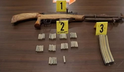 Satgas Madago Raya Amankan Empat Pucuk Senpi dan Bom Rakitan