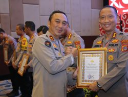 Polda Sulteng Terima Penghargaan di Anev Konsolidasi Fungsi Humas Polri