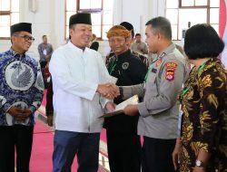 Menteri ATR/BPN Serahkan 1.334 Sertifikat Tanah di Banten