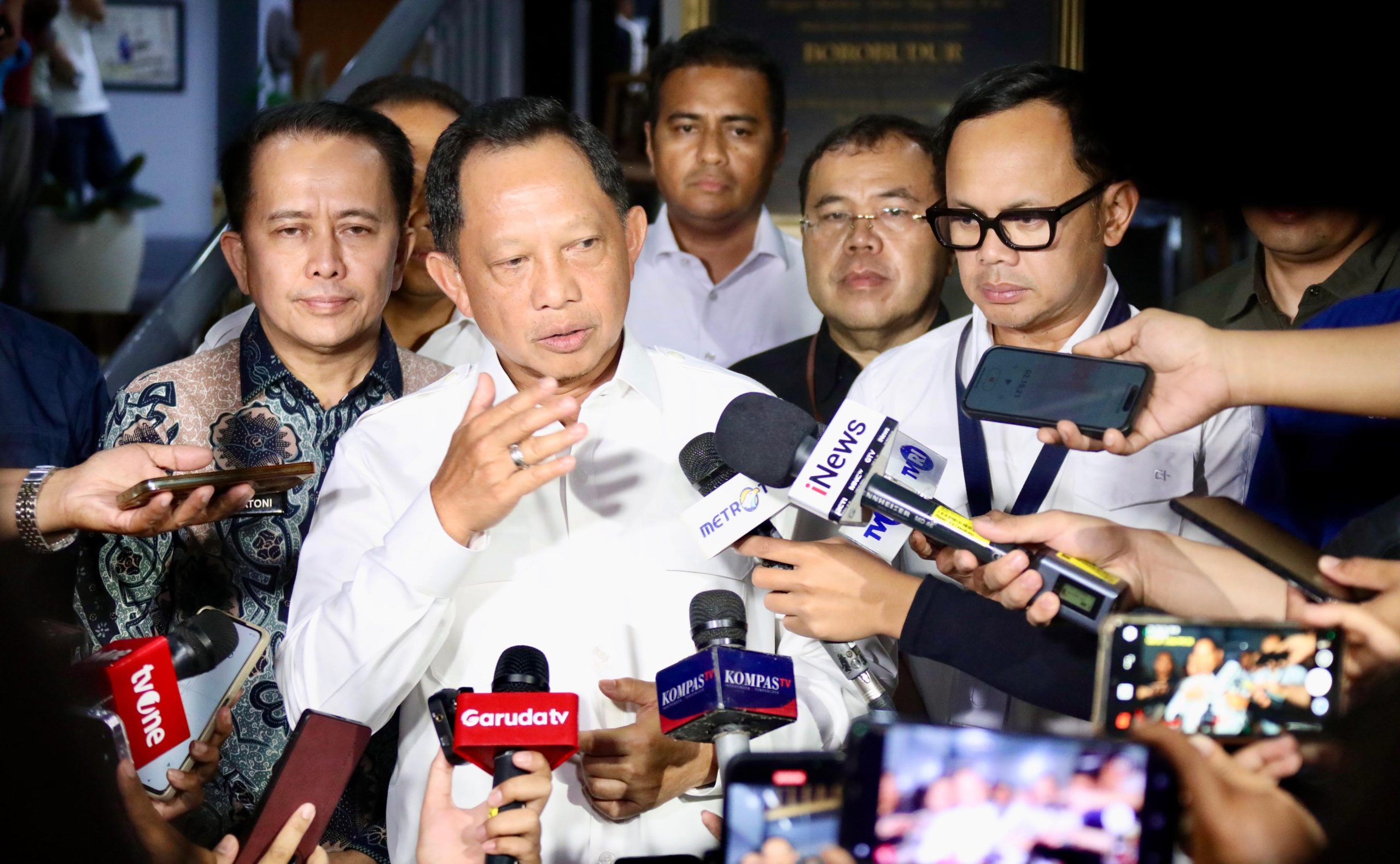 Mendagri Terbitkan Surat Edaran Efisiensi APBD, Anggaran Seremonial Dipangkas