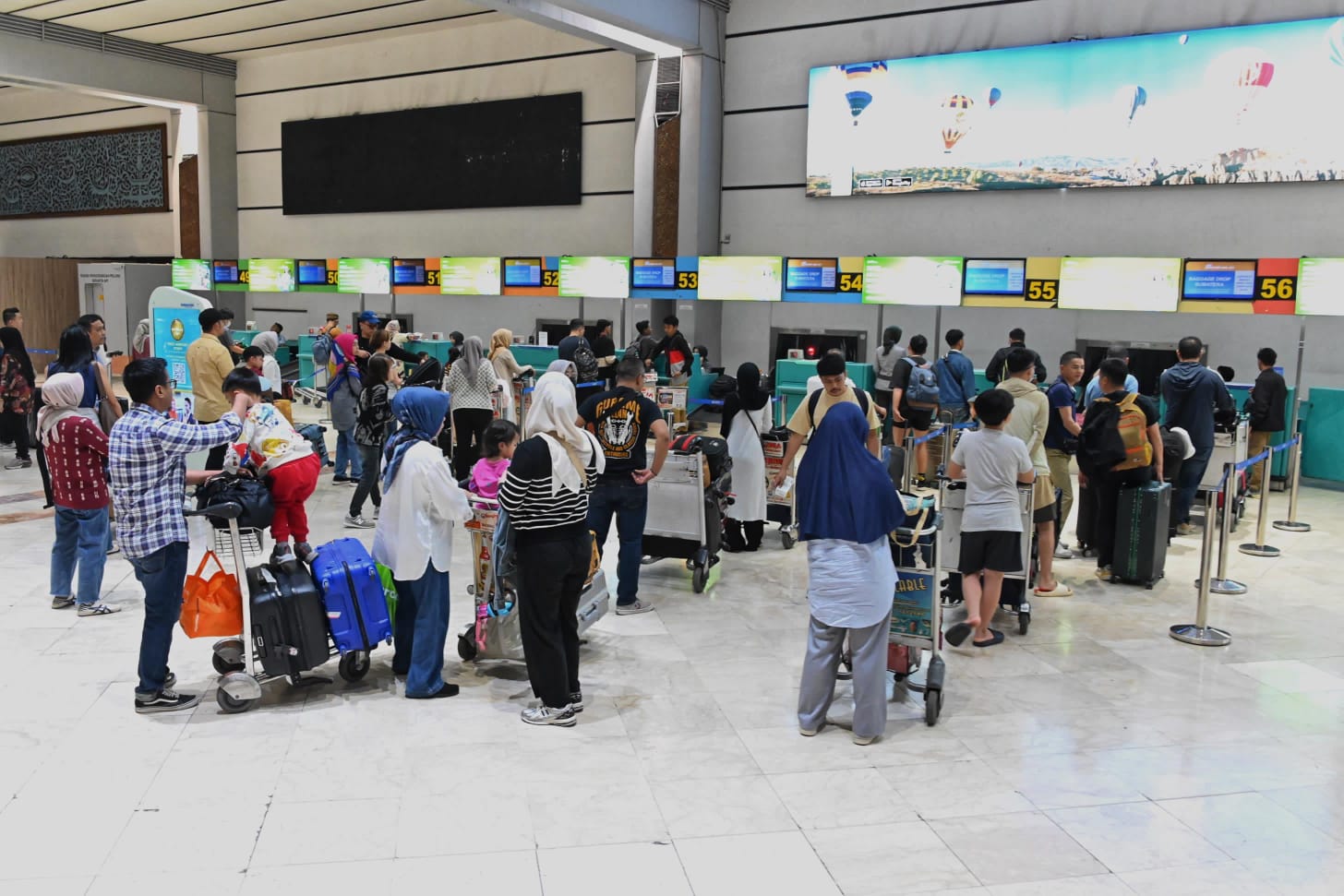 Pemerintah Turunkan Harga Tiket Pesawat Lebaran hingga 14 Persen